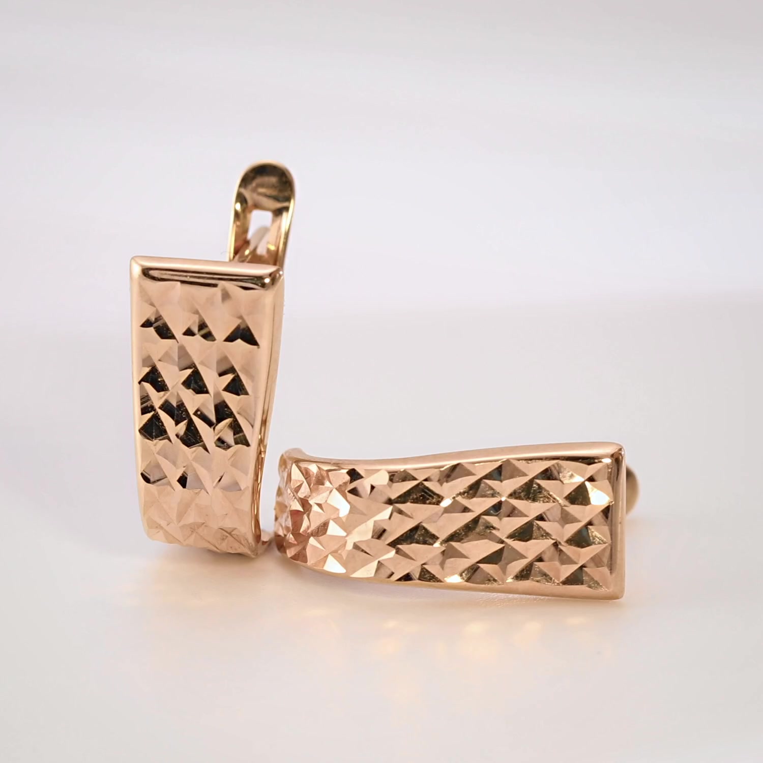 Золотые серьги