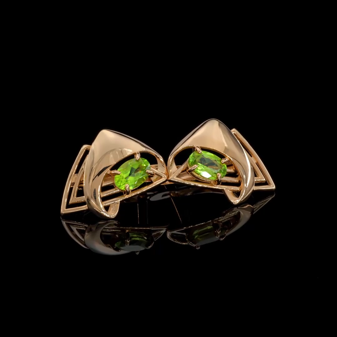 Золотые серьги с хризолитами