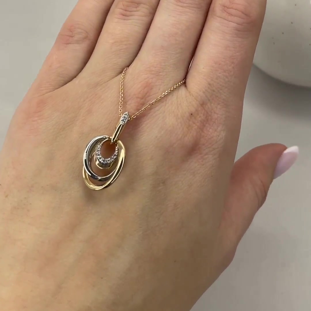 Золотое колье с бриллиантами