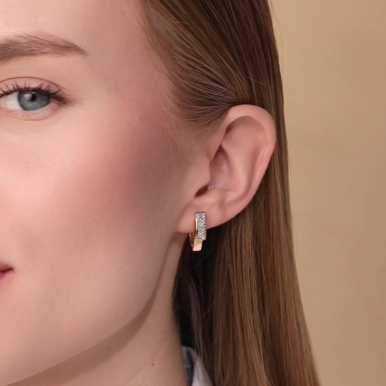 Золотые серьги с бриллиантами