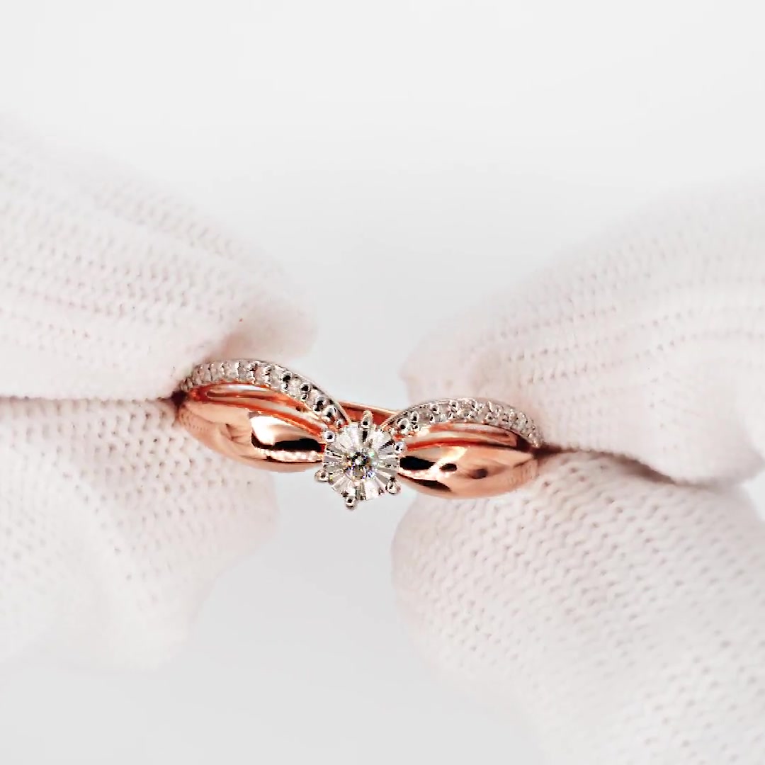 Золотое кольцо с бриллиантами