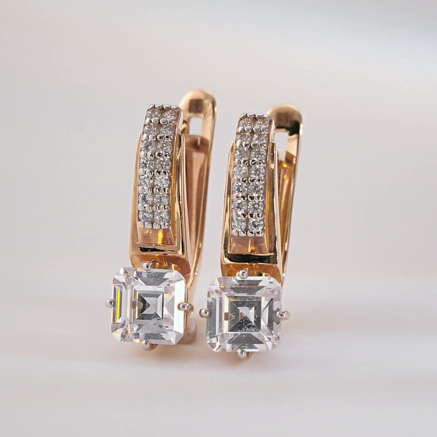 Золотые серьги с фианитами