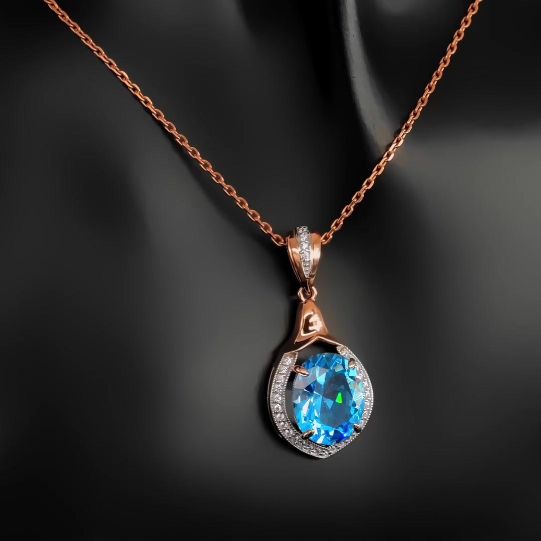 Золотая подвеска с ситаллом и фианитами