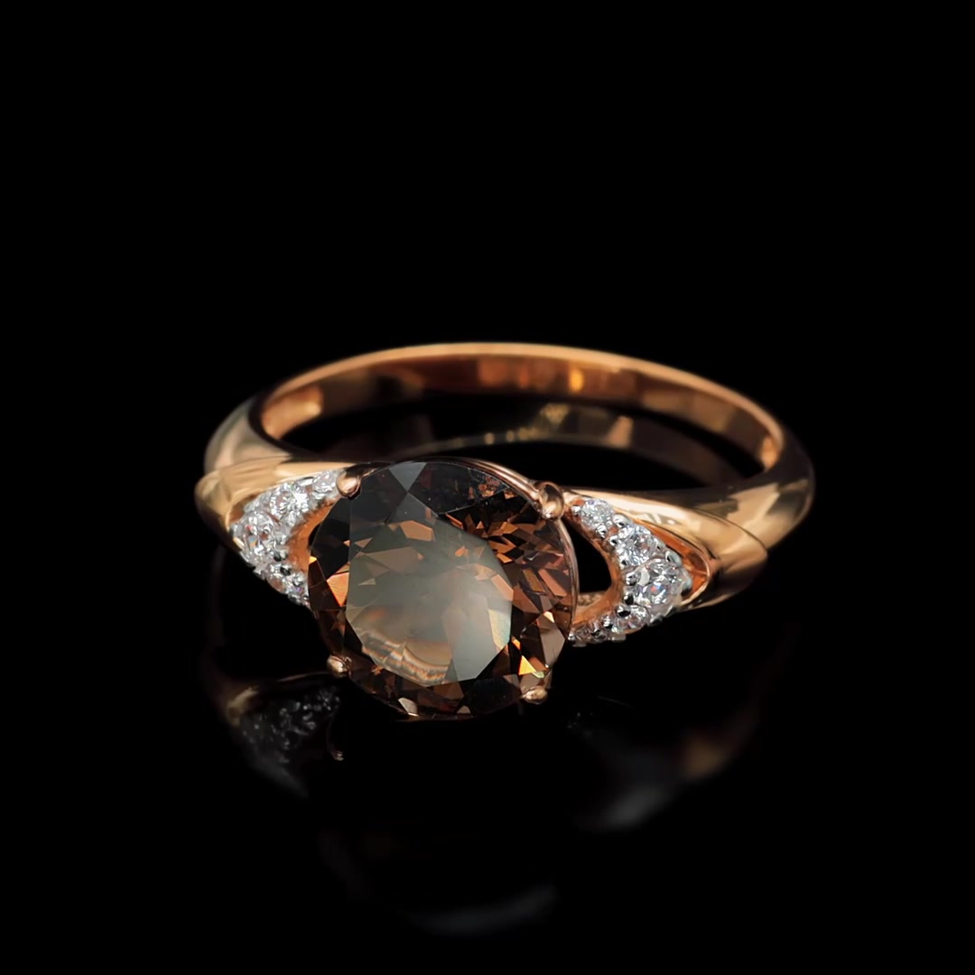 Золотое кольцо с раухтопазом и фианитами