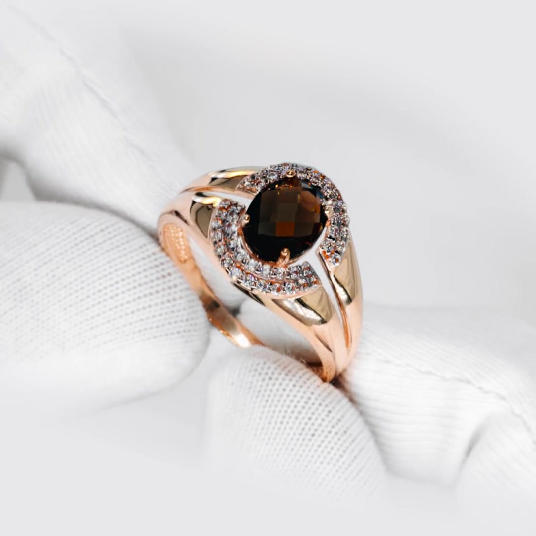 Золотое кольцо с раухтопазом и фианитами