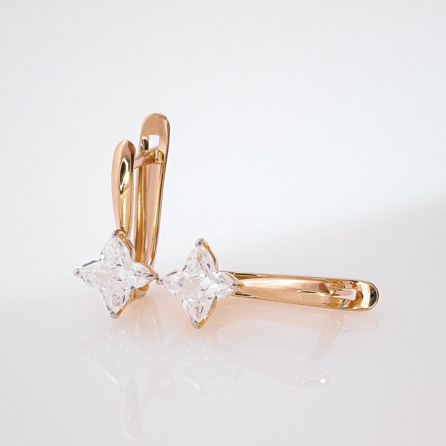 Золотые серьги с фианитами