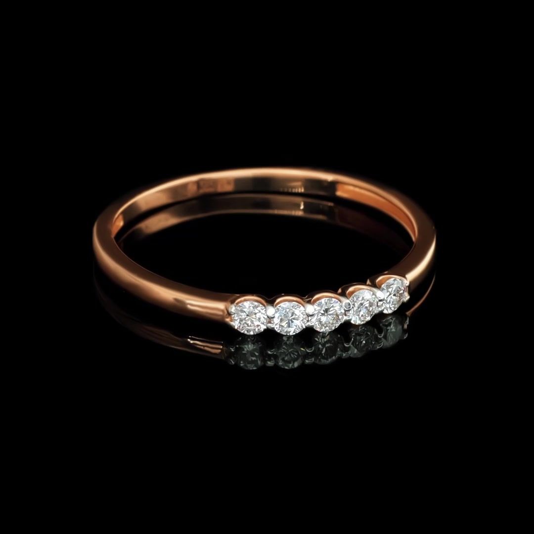 Золотое кольцо с бриллиантами