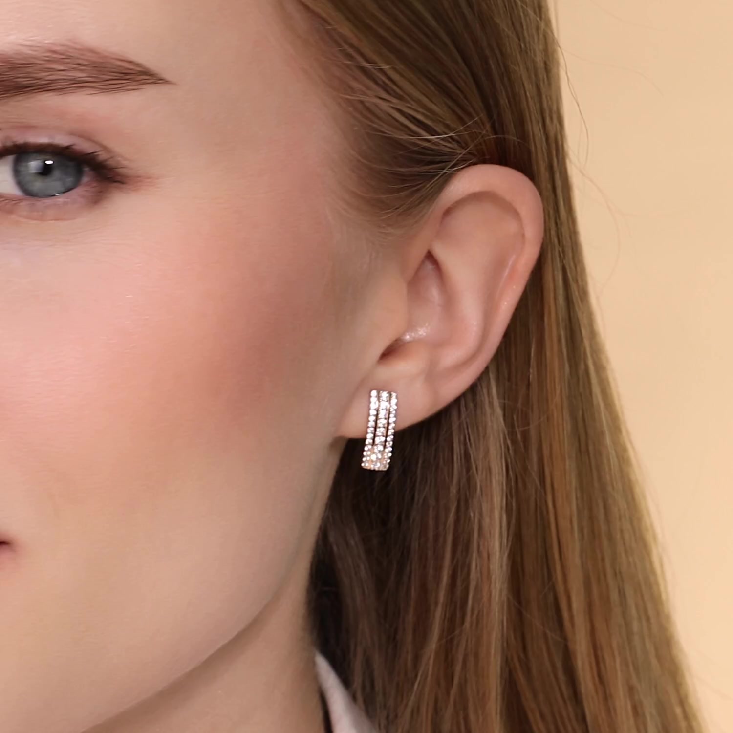 Золотые серьги с фианитами