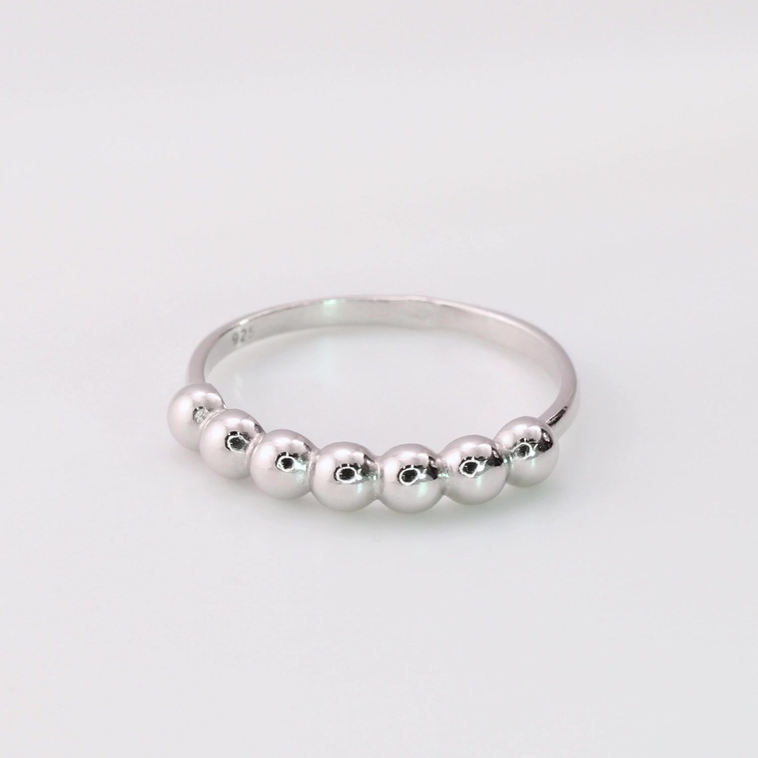 Серебряное кольцо