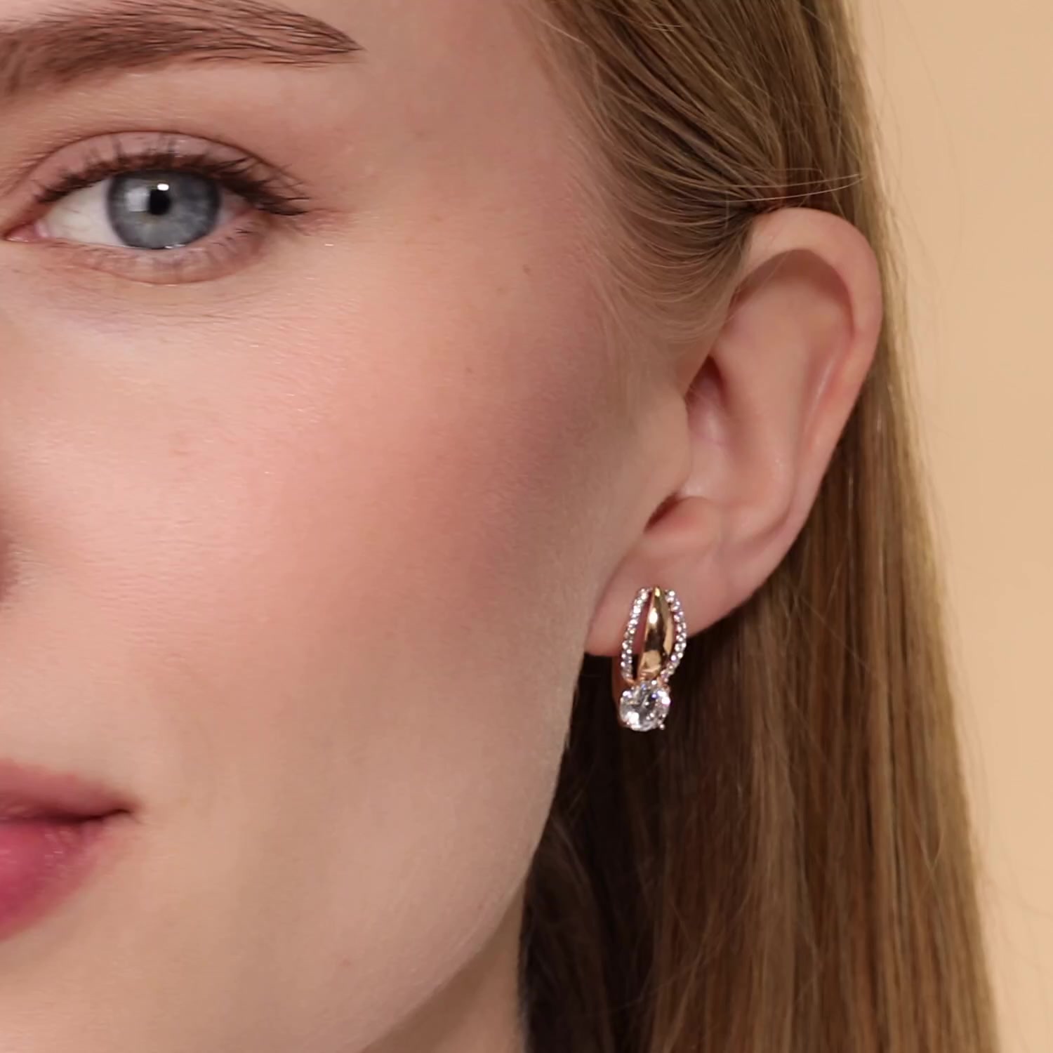 Золотые серьги с фианитами