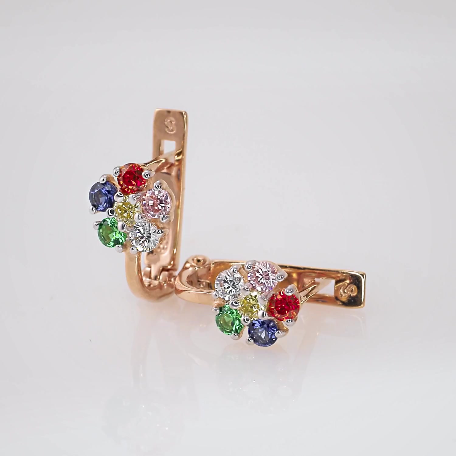 Золотые серьги с фианитами