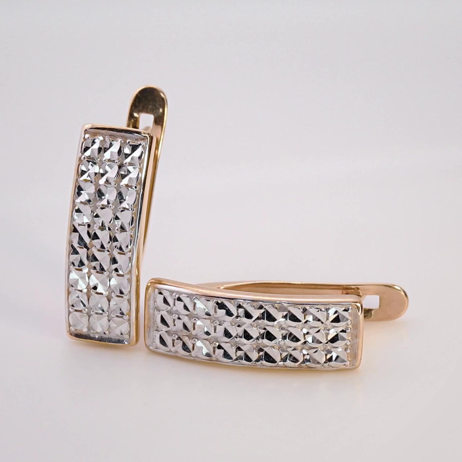 Золотые серьги