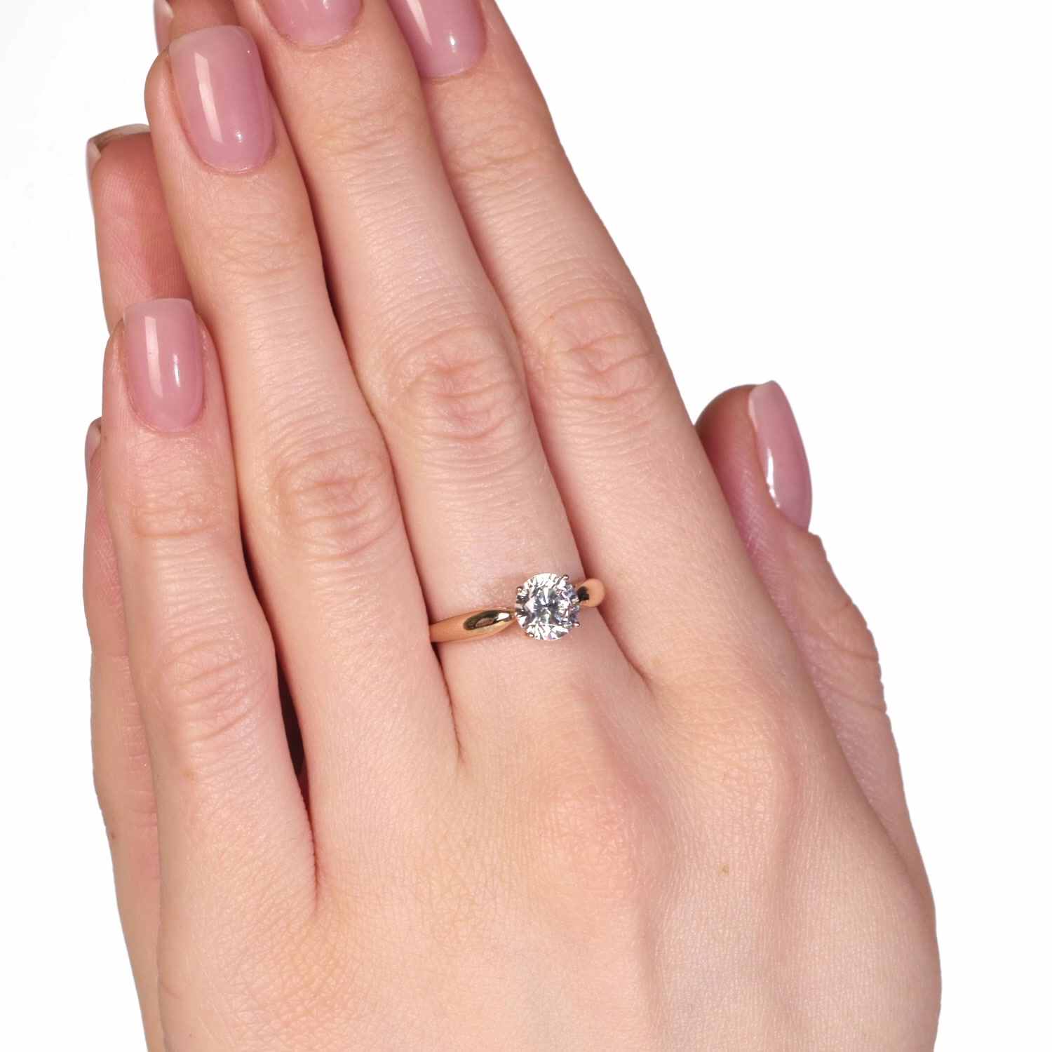 Золотое кольцо с премиум цирконием