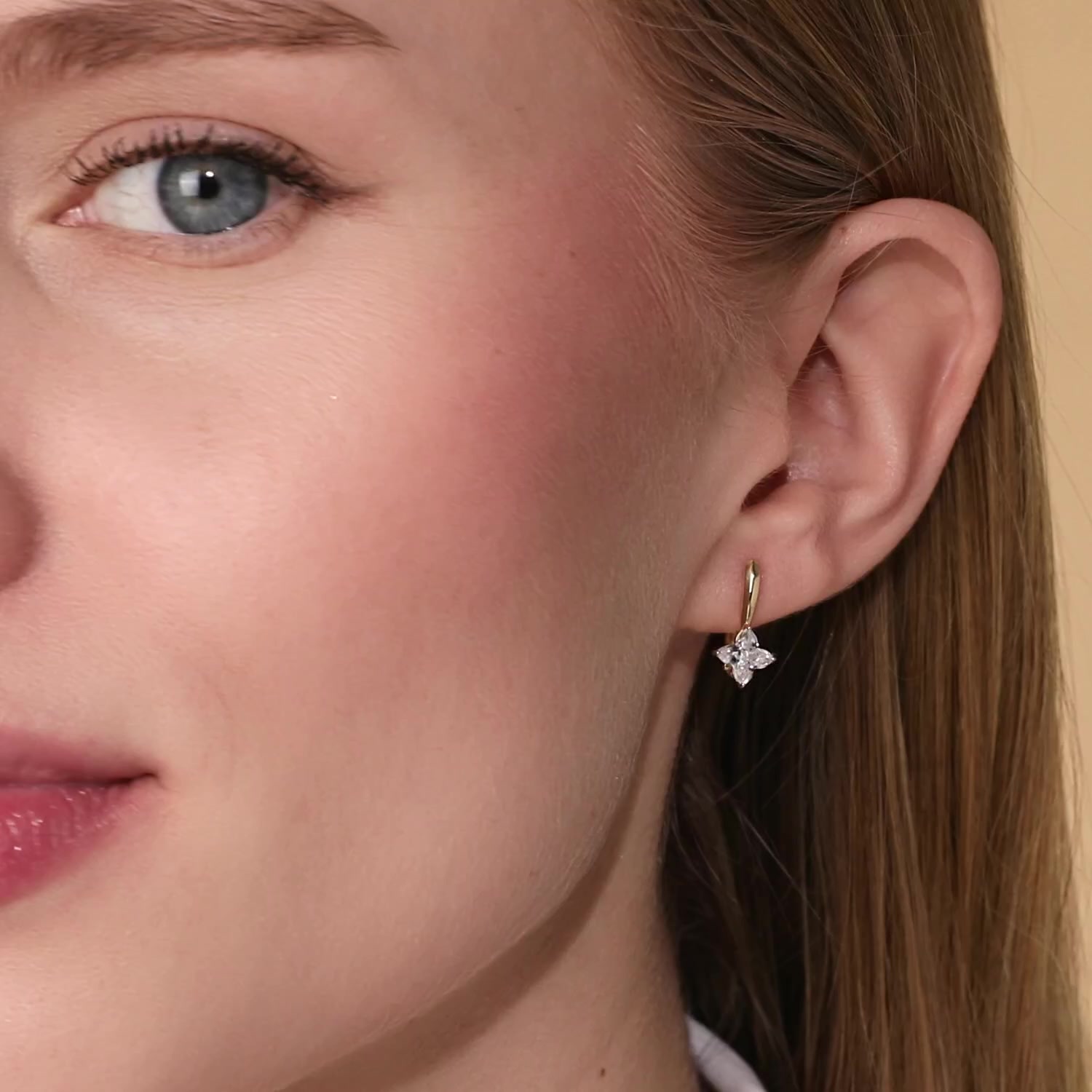 Золотые серьги с фианитами