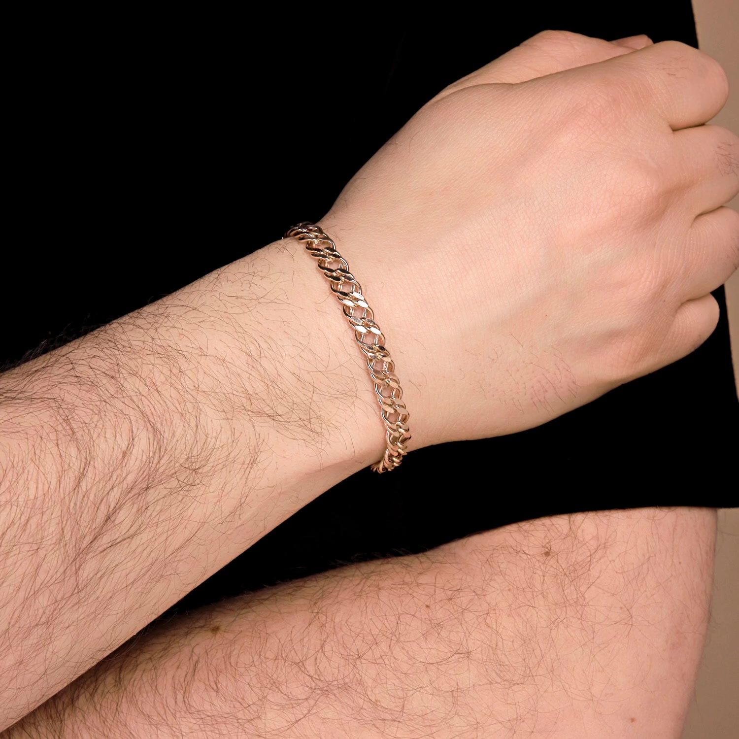 Золотой браслет облегченный