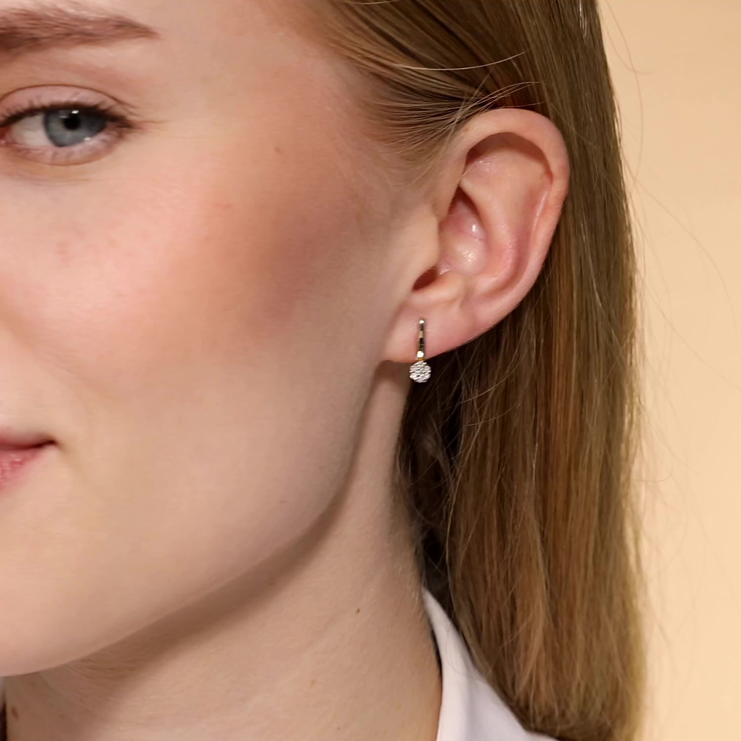 Золотые серьги с бриллиантами