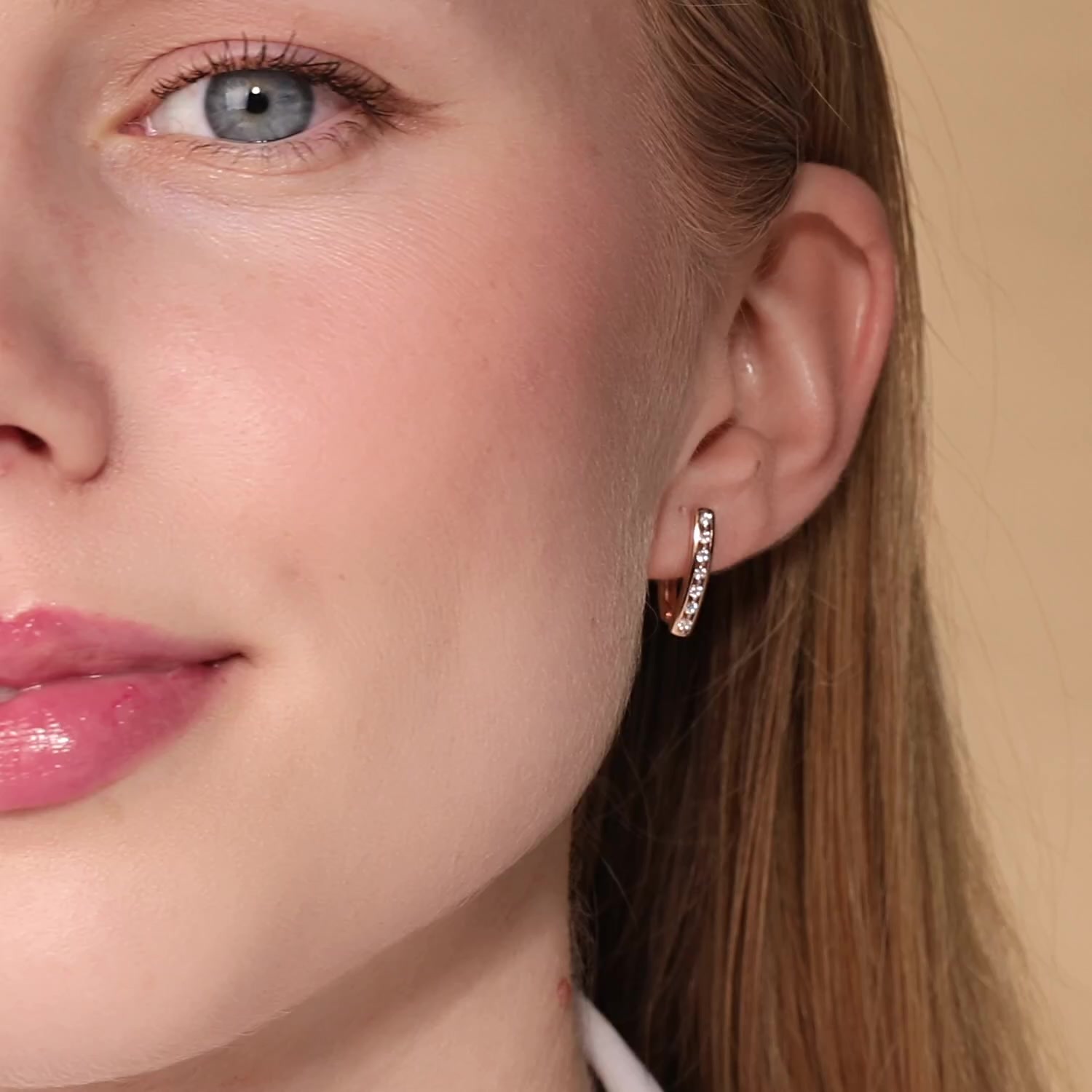 Золотые серьги с фианитами