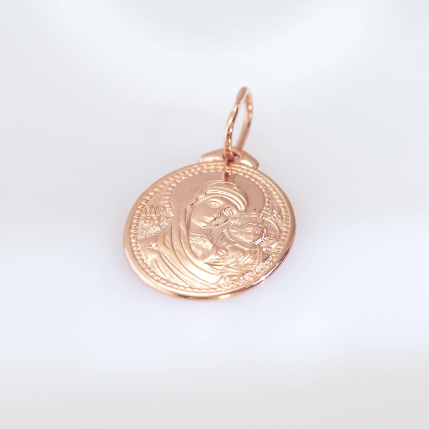 Золотая подвеска «Икона Божией Матери Казанская»