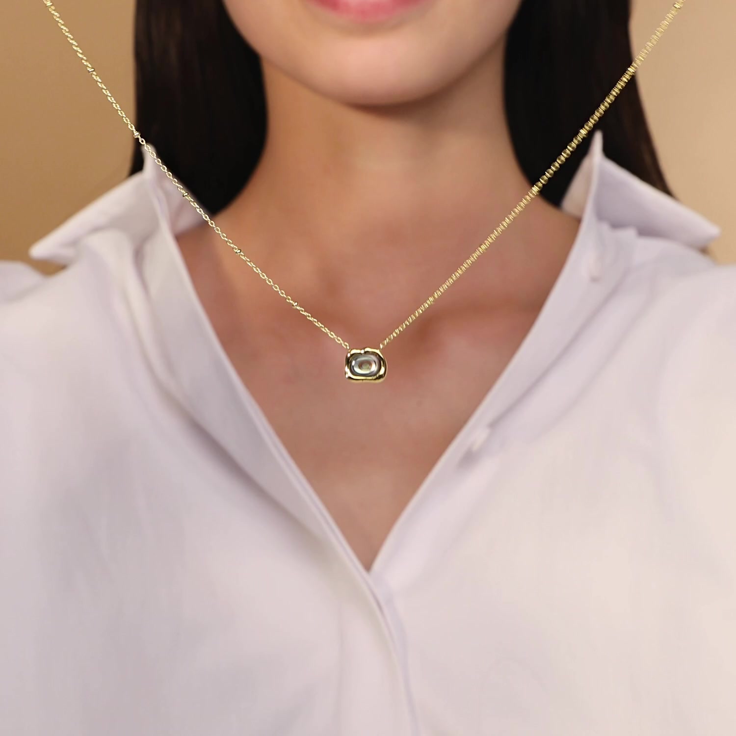 Серебряное колье с перламутром