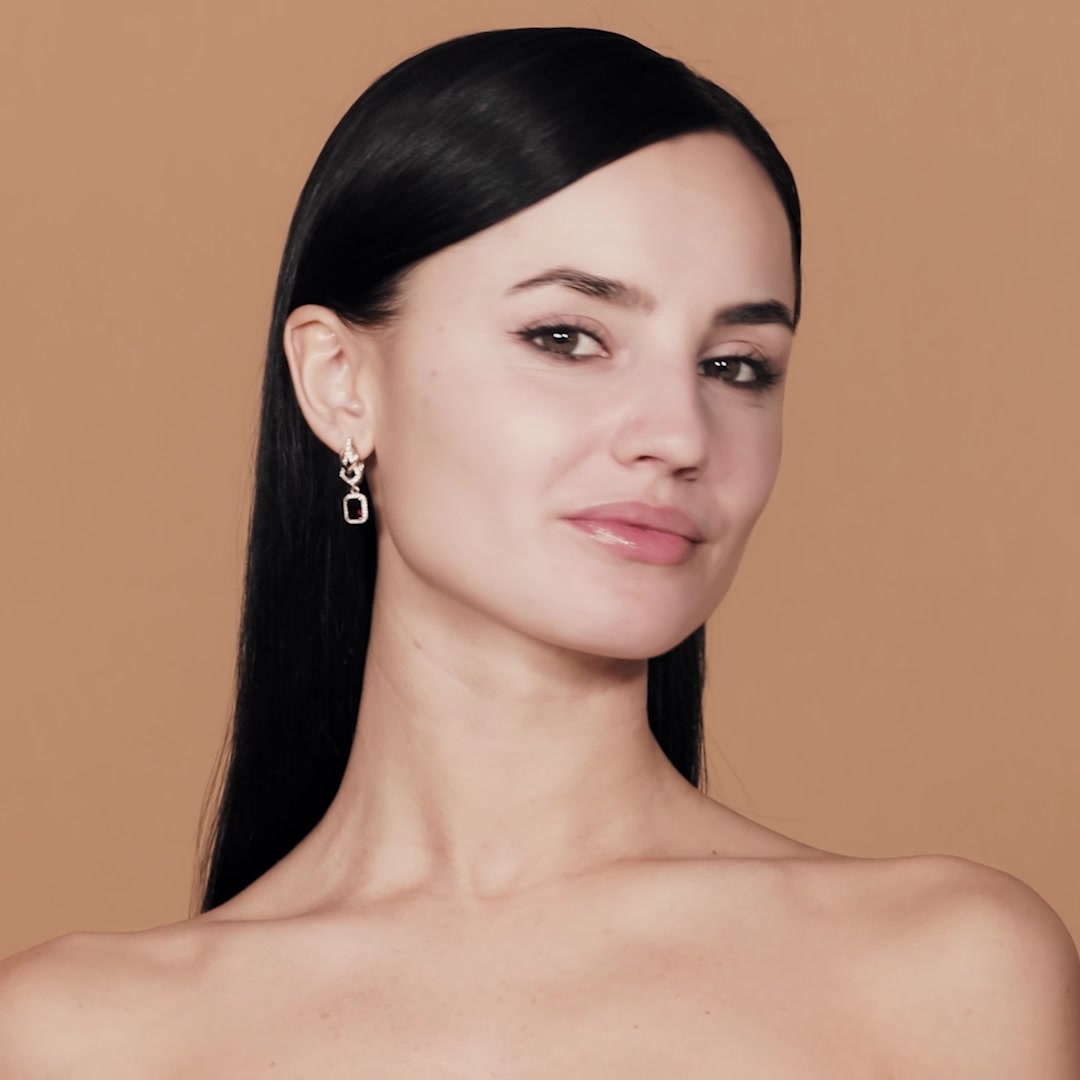 Золотые серьги с гранатом и фианитами