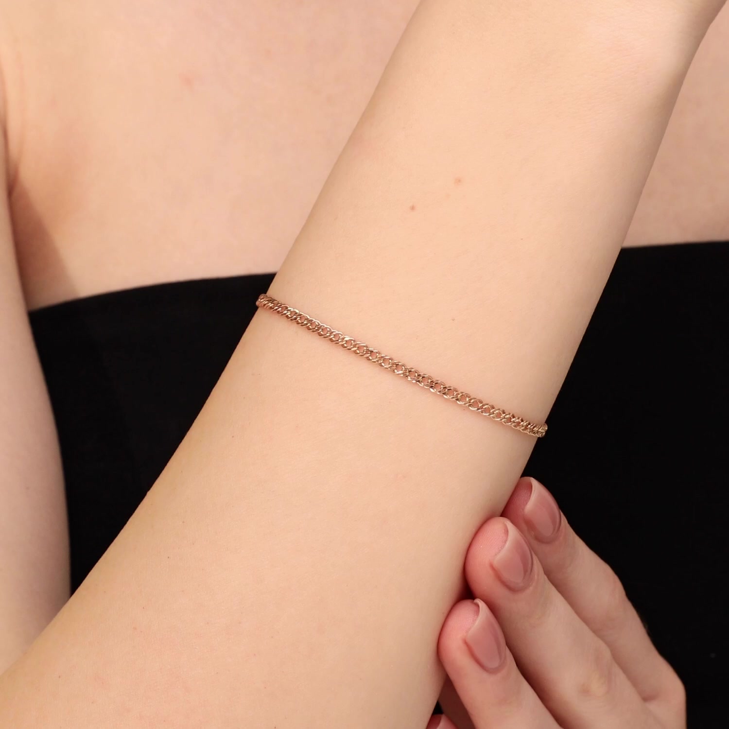 Золотой браслет облегченный