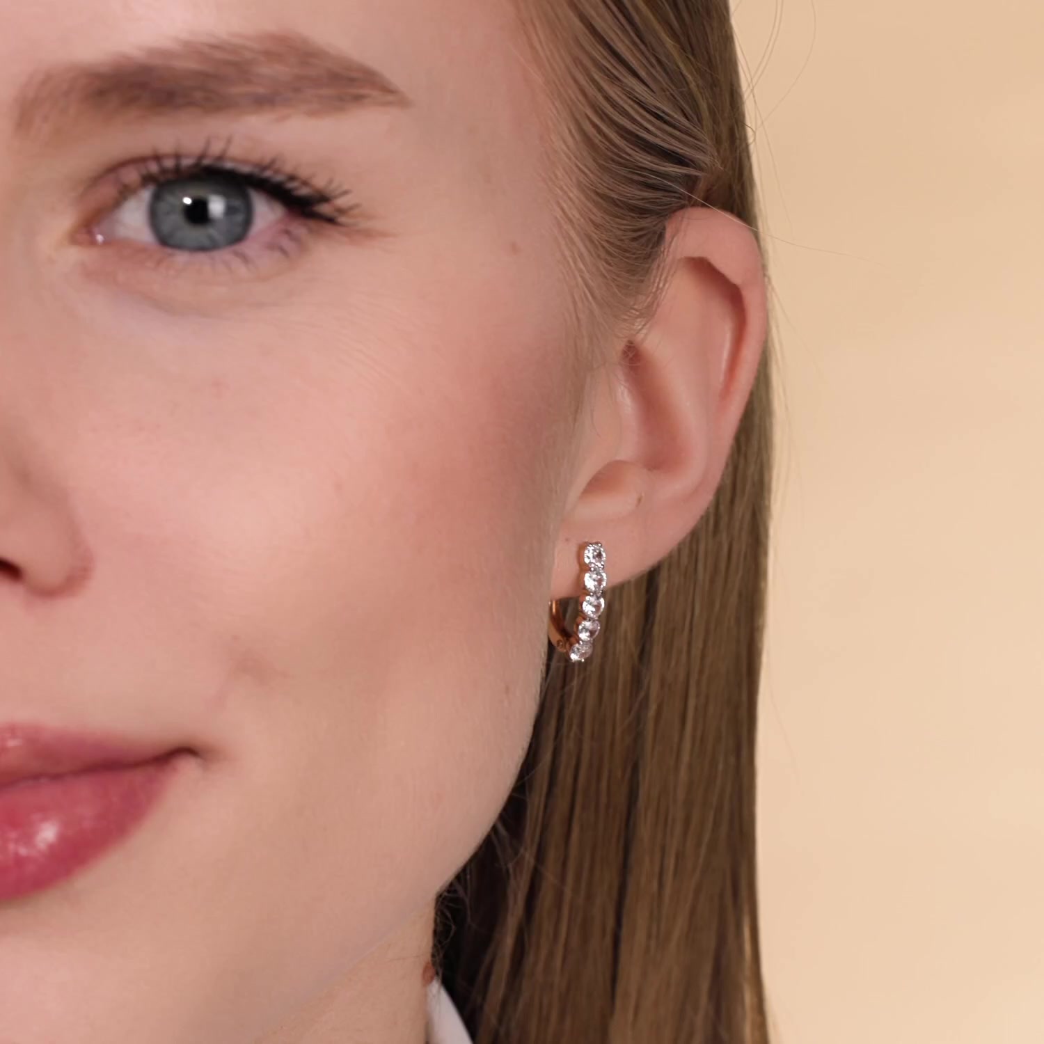 Золотые серьги с фианитами