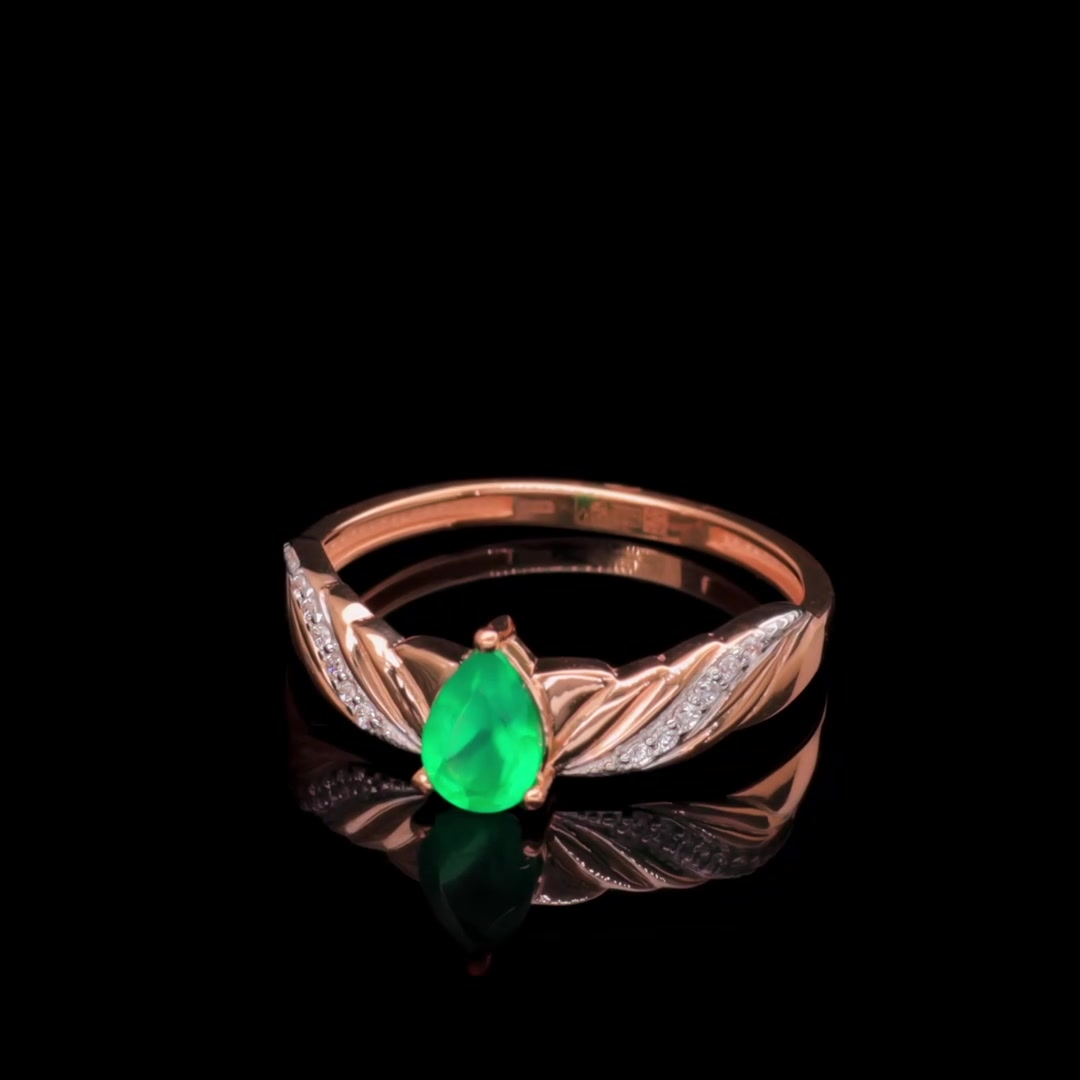 Золотое кольцо с агатом и фианитами