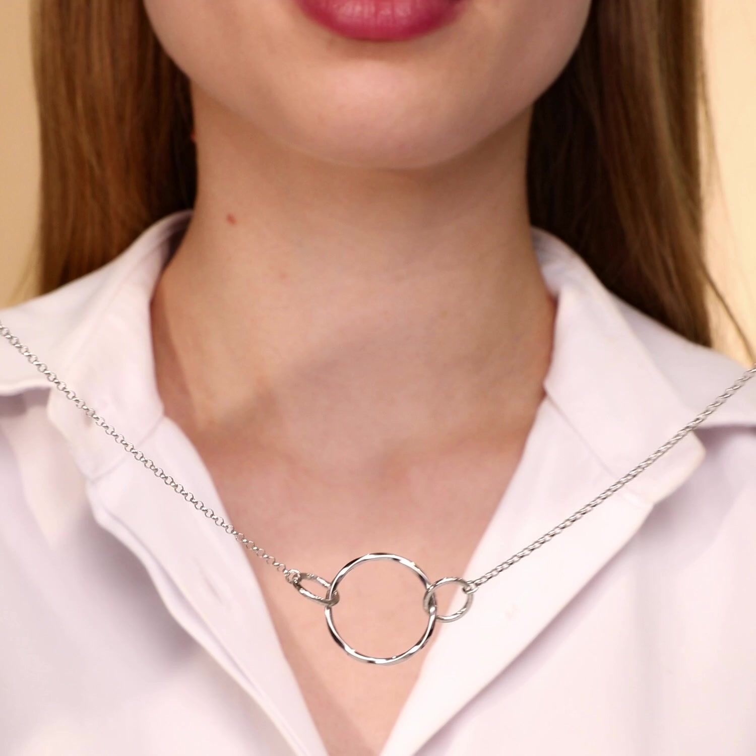 Серебряное колье
