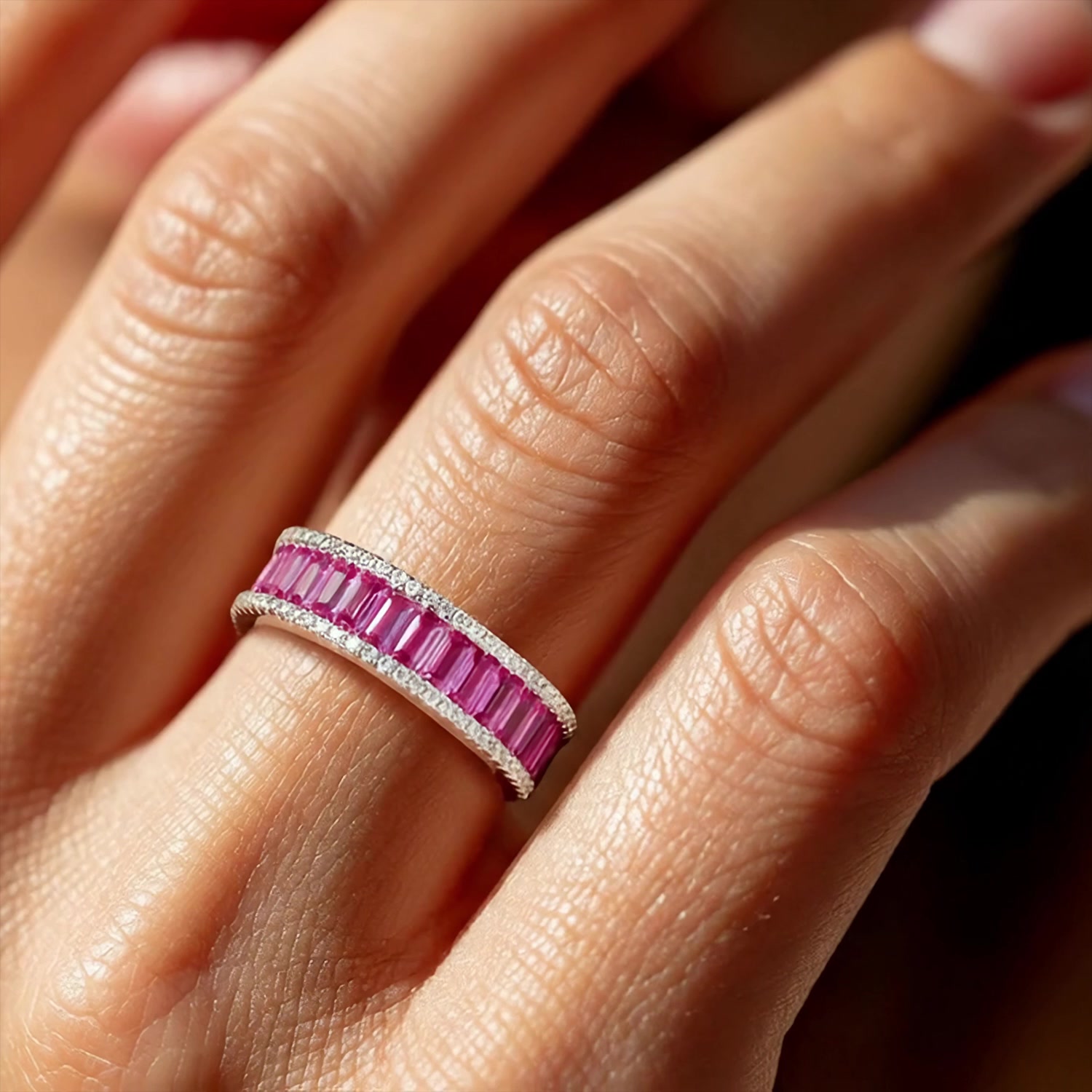 Серебряное кольцо с фианитами