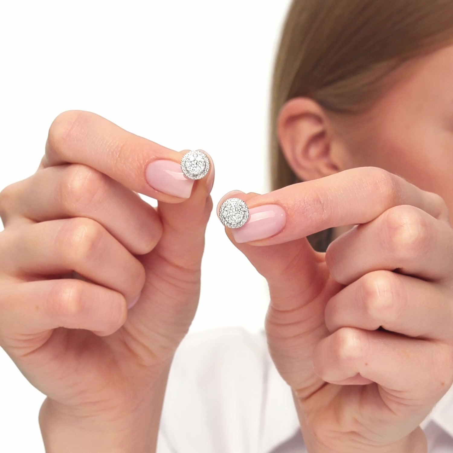 Золотые серьги с бриллиантами