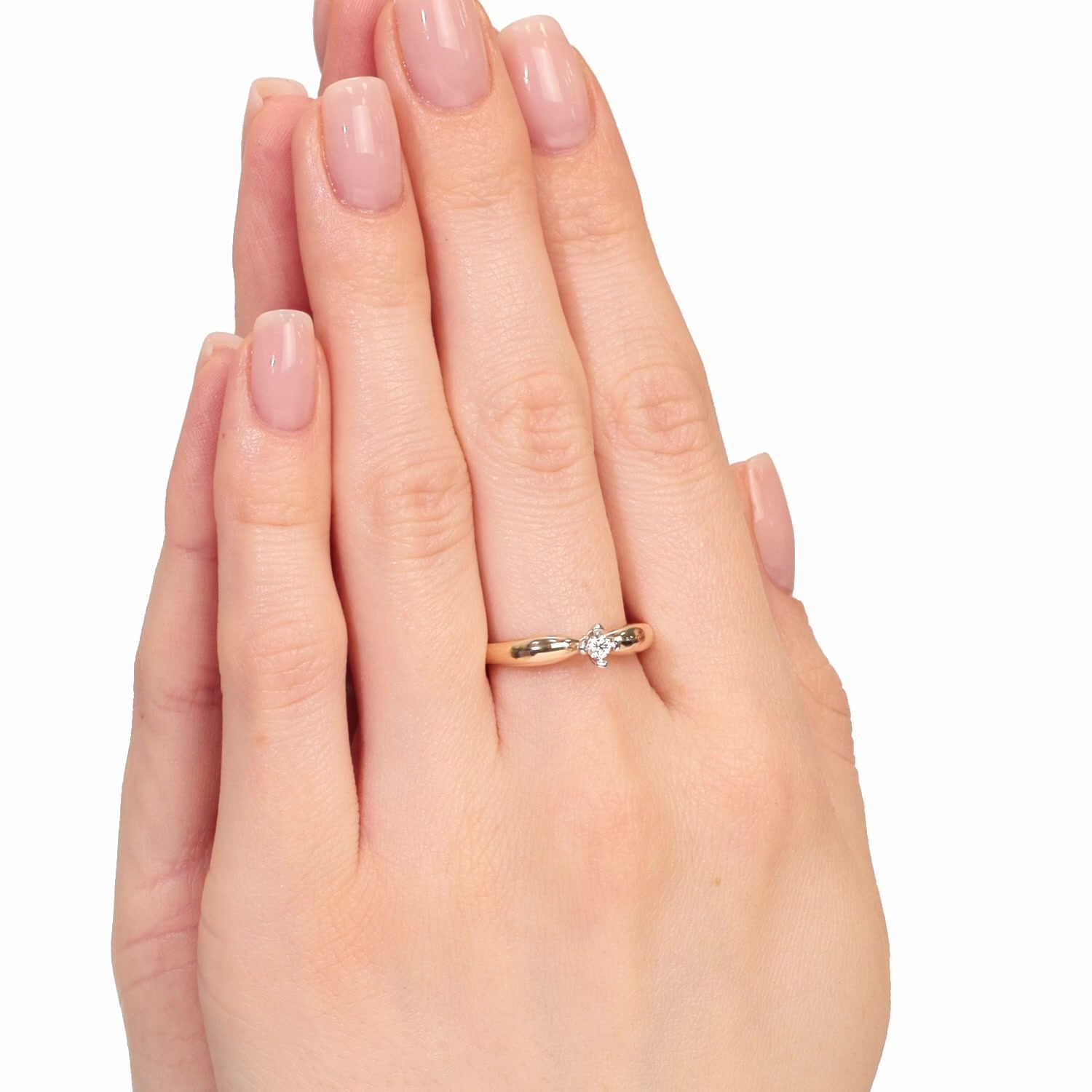 Золотое кольцо с бриллиантом