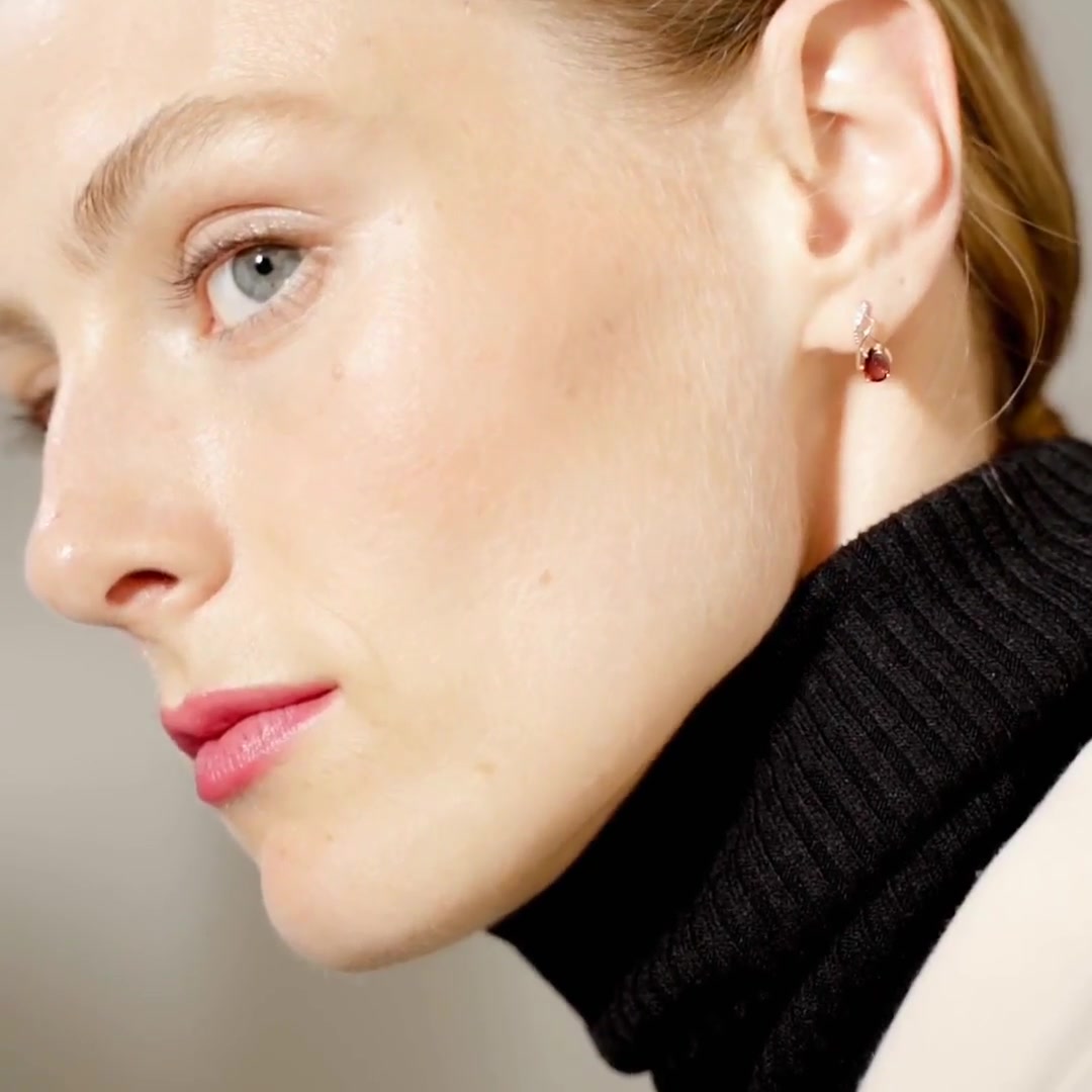 Золотые серьги гранатом и фианитами