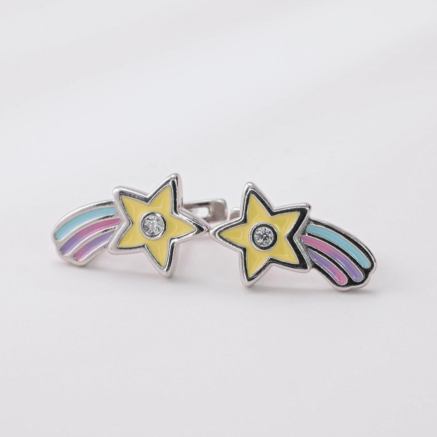 Серебряные серьги с эмалью и фианитами