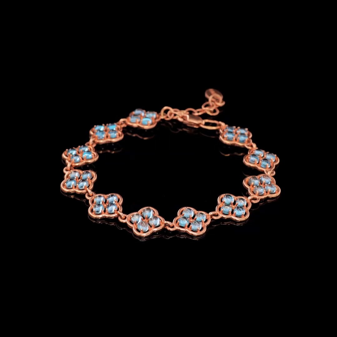 Золотой браслет с топазами