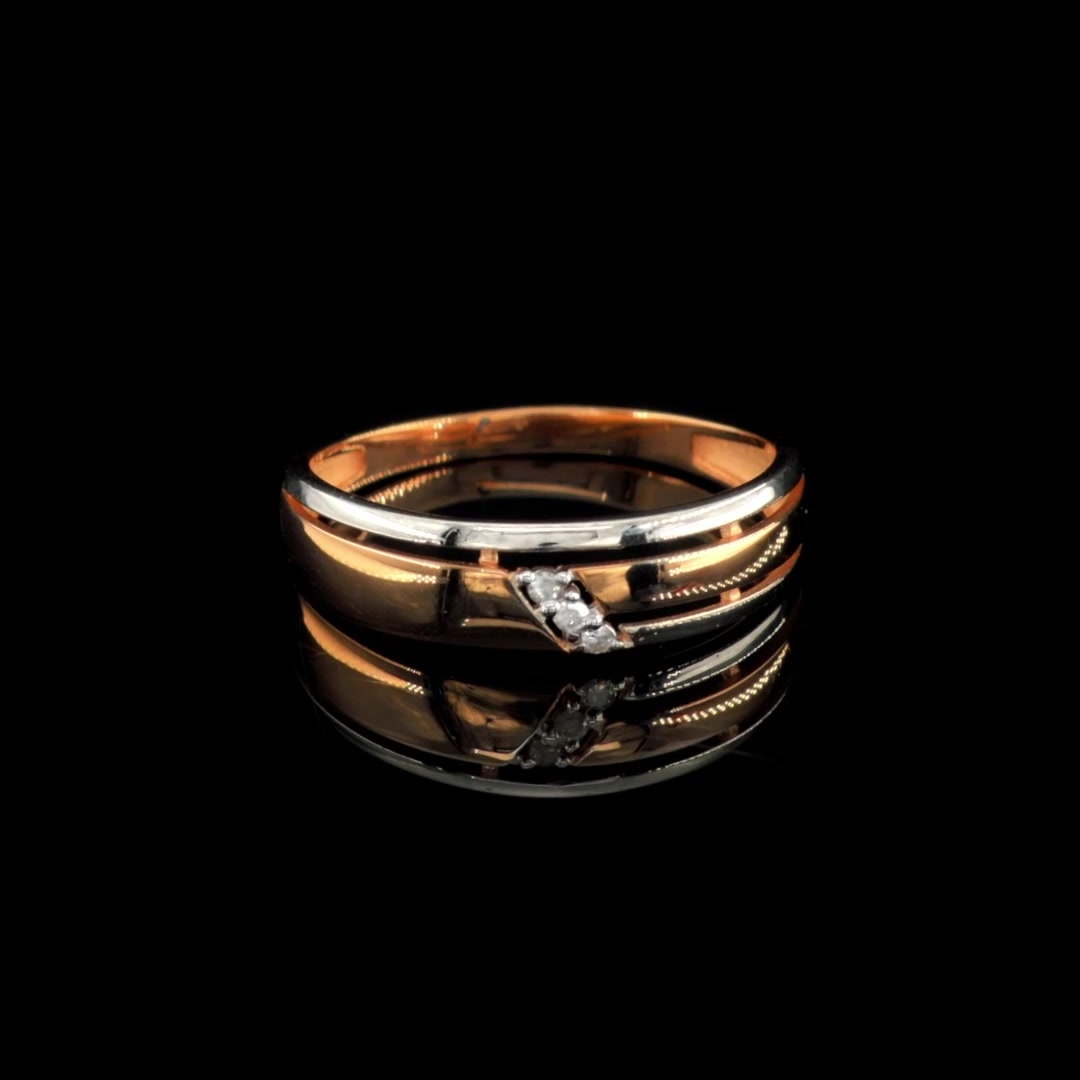 Золотое кольцо с бриллиантами