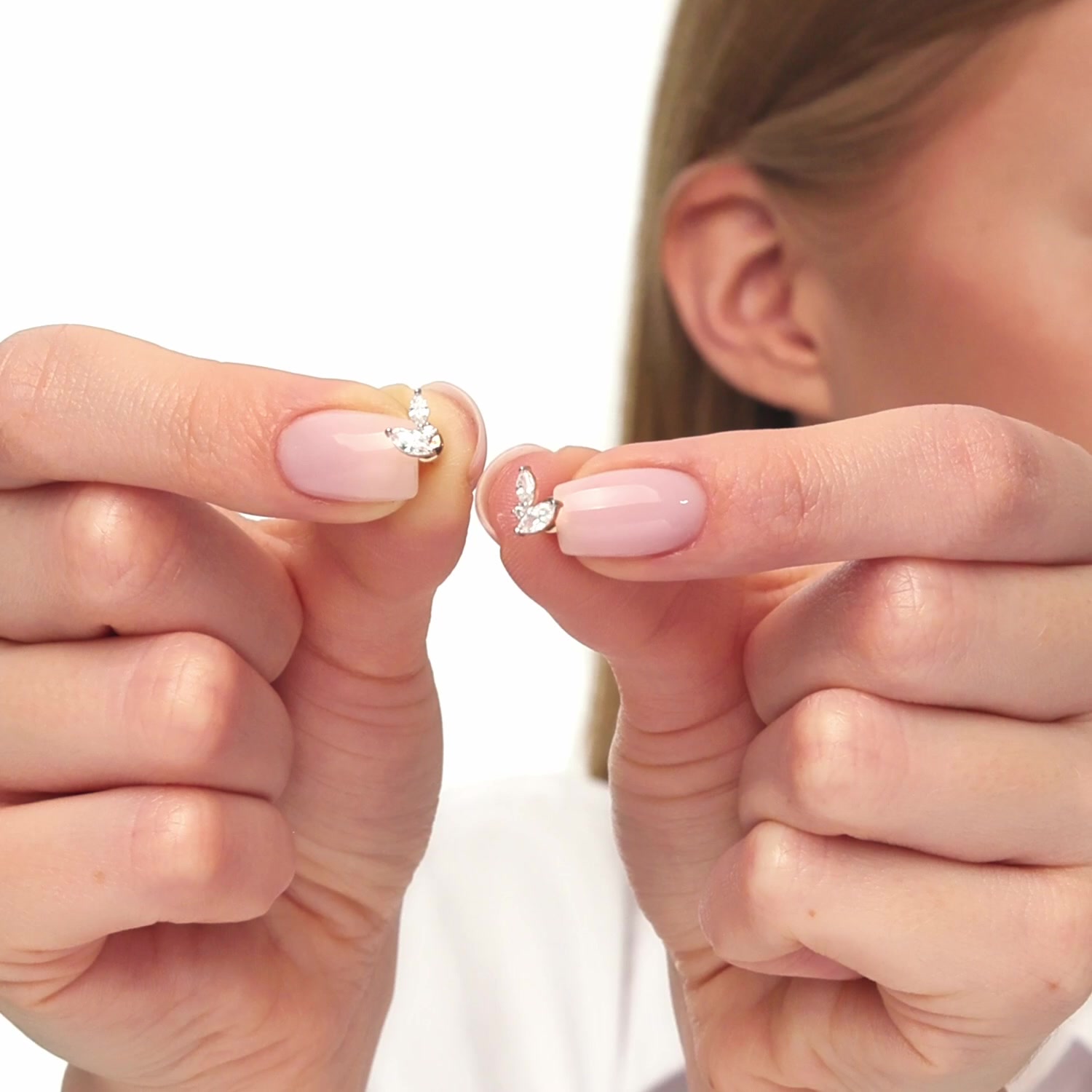 Золотые серьги с фианитами