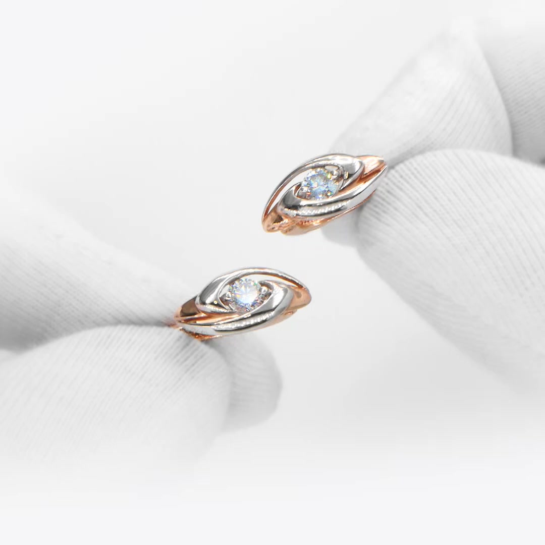 Золотые серьги с бриллиантами