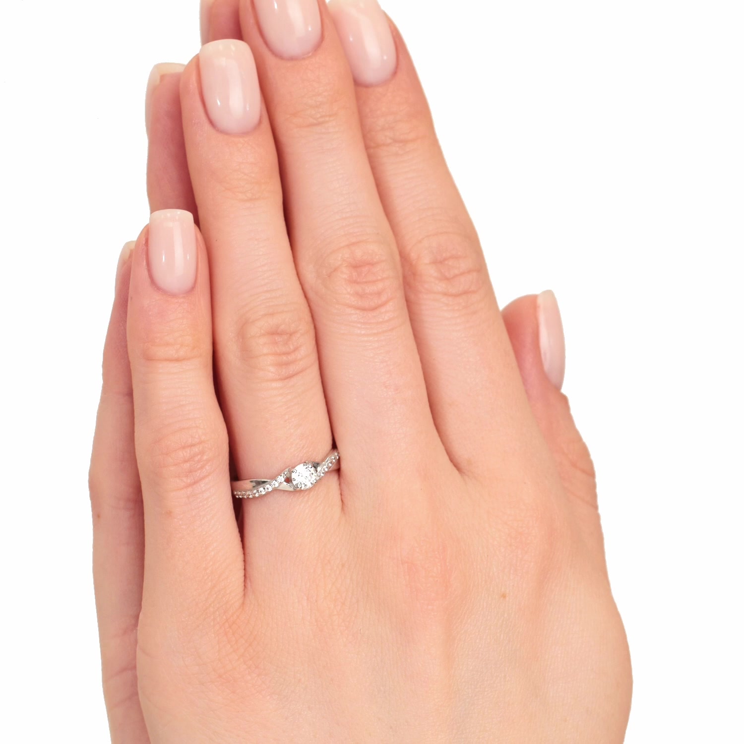 Серебряное кольцо с фианитами