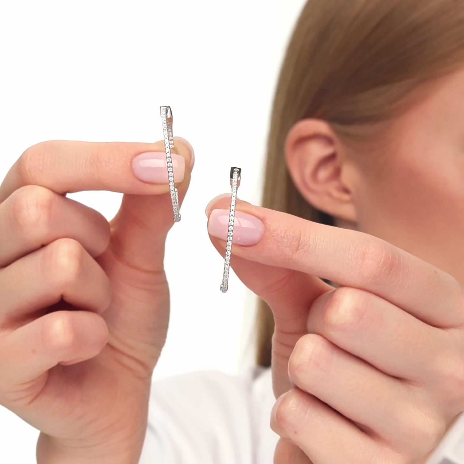 Серебряные серьги-конго с фианитами