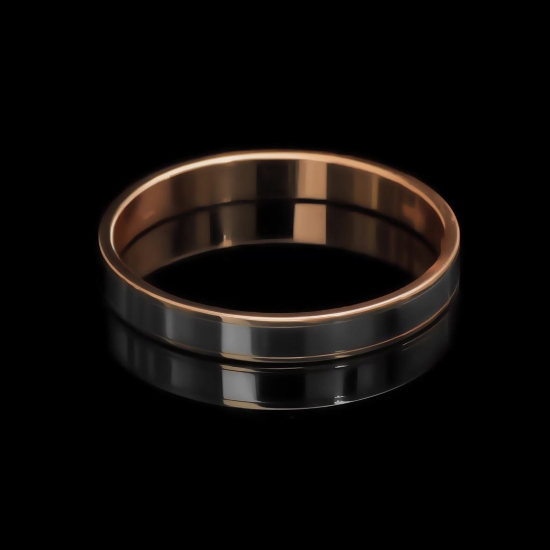 Золотое обручальное кольцо