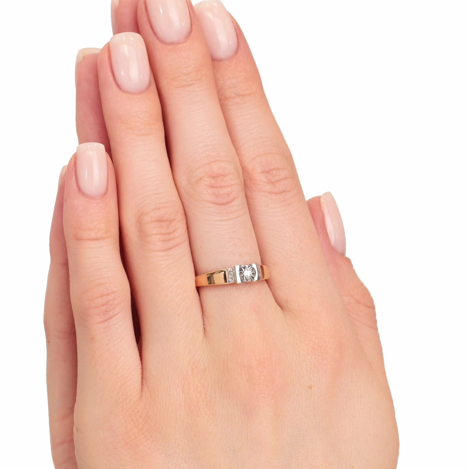 Золотое кольцо с бриллиантами