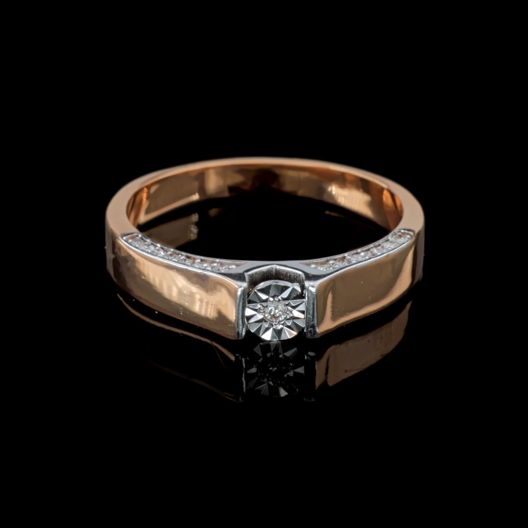 Золотое кольцо с бриллиантами