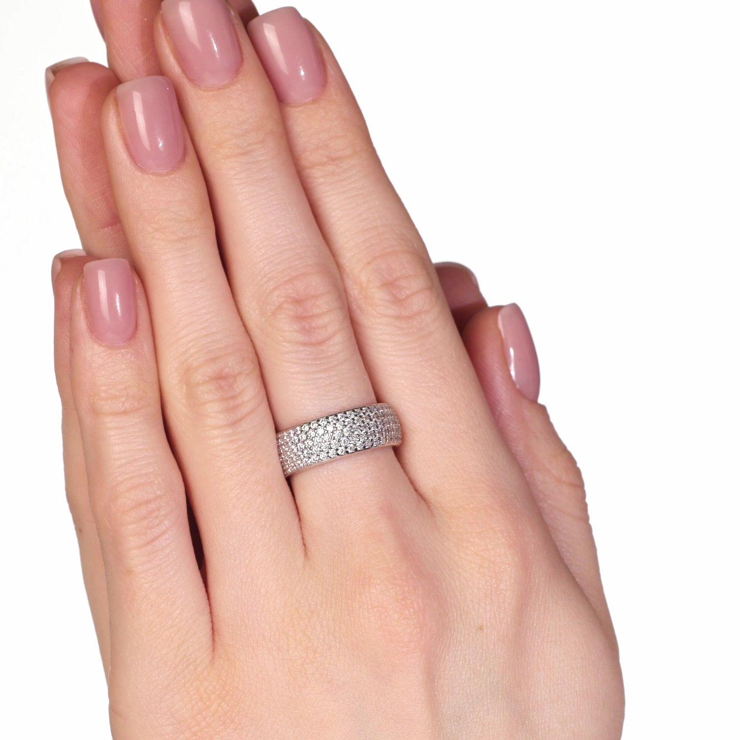 Серебряное кольцо с фианитами