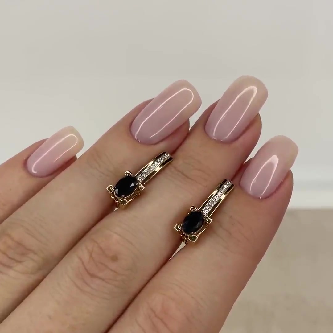 Золотые серьги с сапфирами и бриллиантами