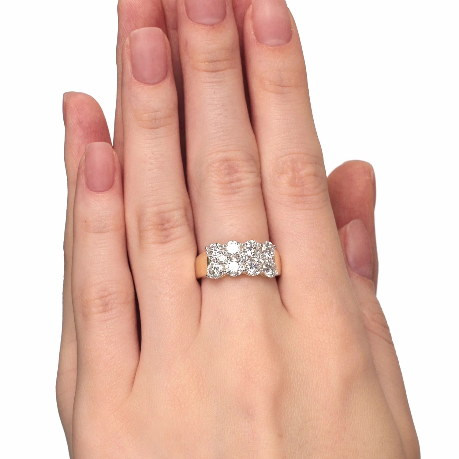 Золотое кольцо с бриллиантами выращенными