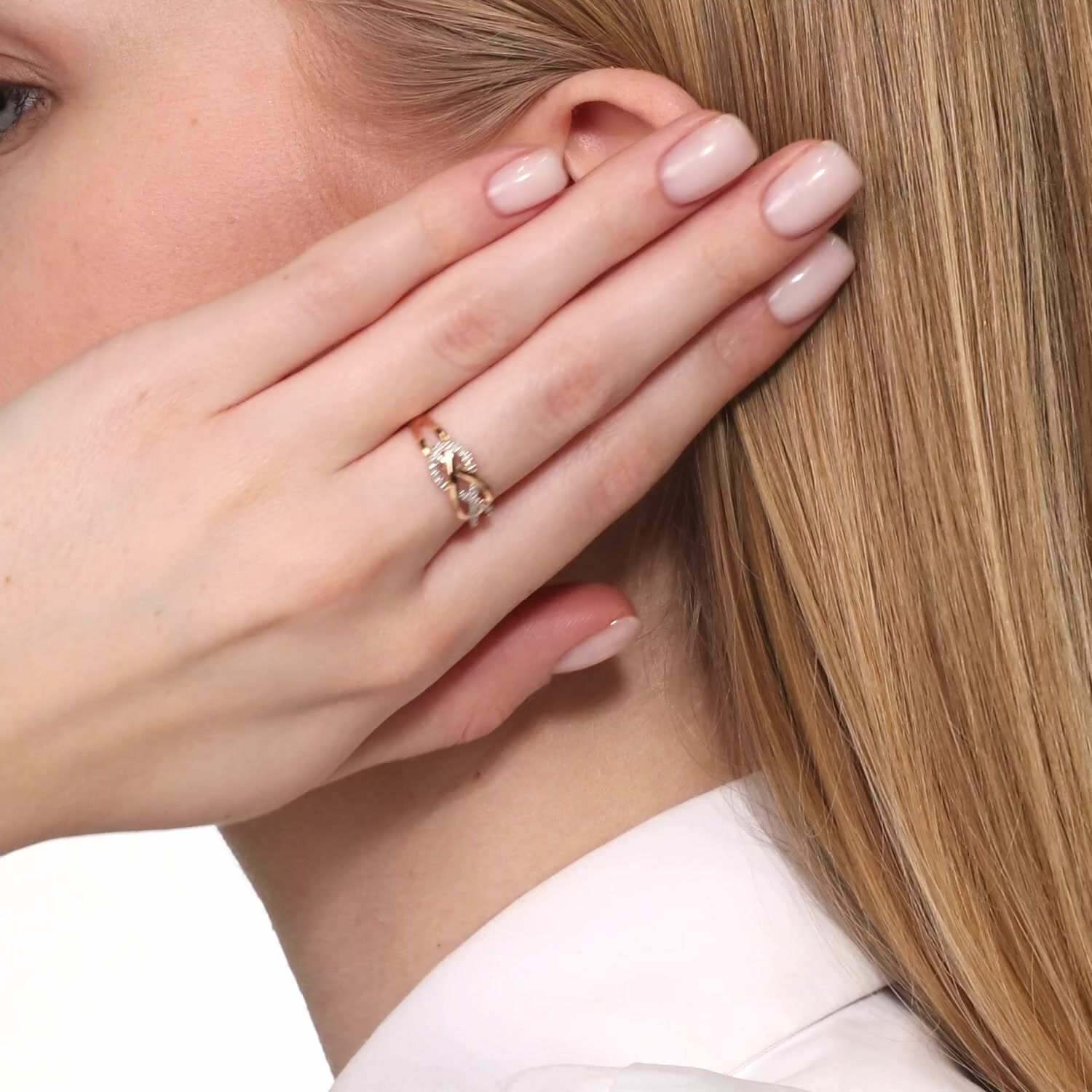 Золотое кольцо с бриллиантами