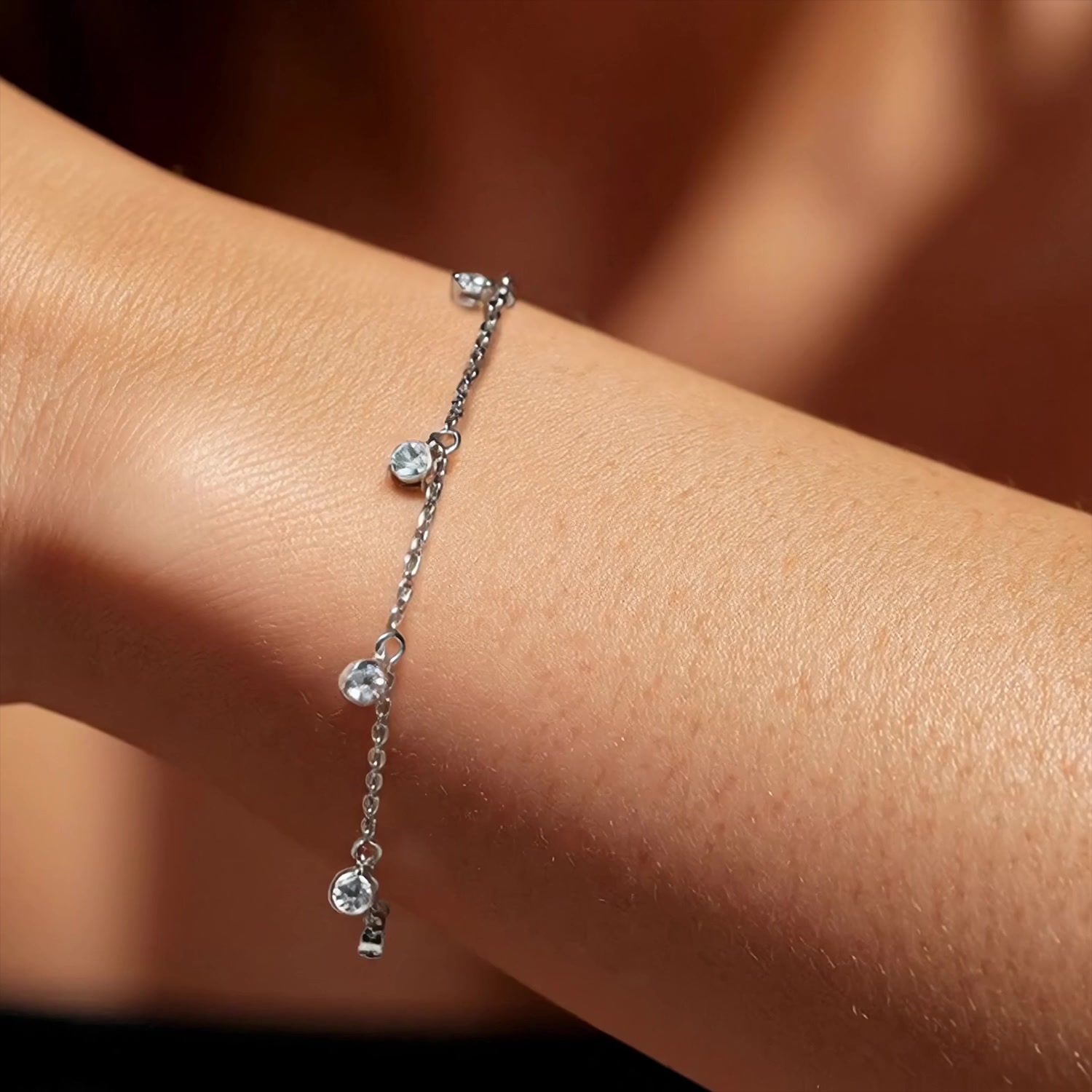 Серебряный браслет с фианитами