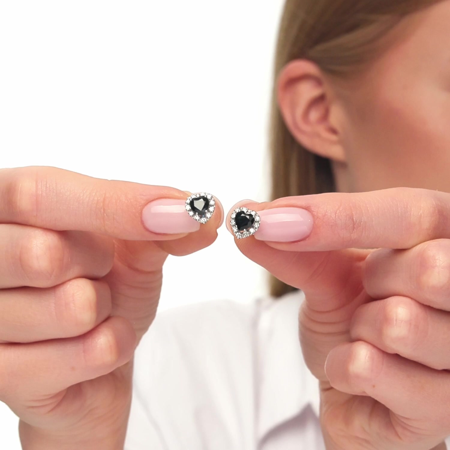 Золотые серьги с сапфирами и бриллиантами