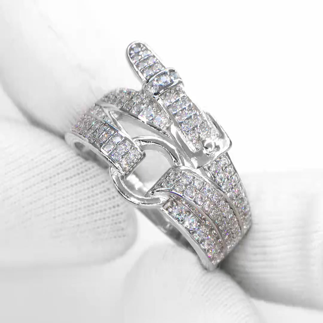 Серебряное кольцо с фианитами