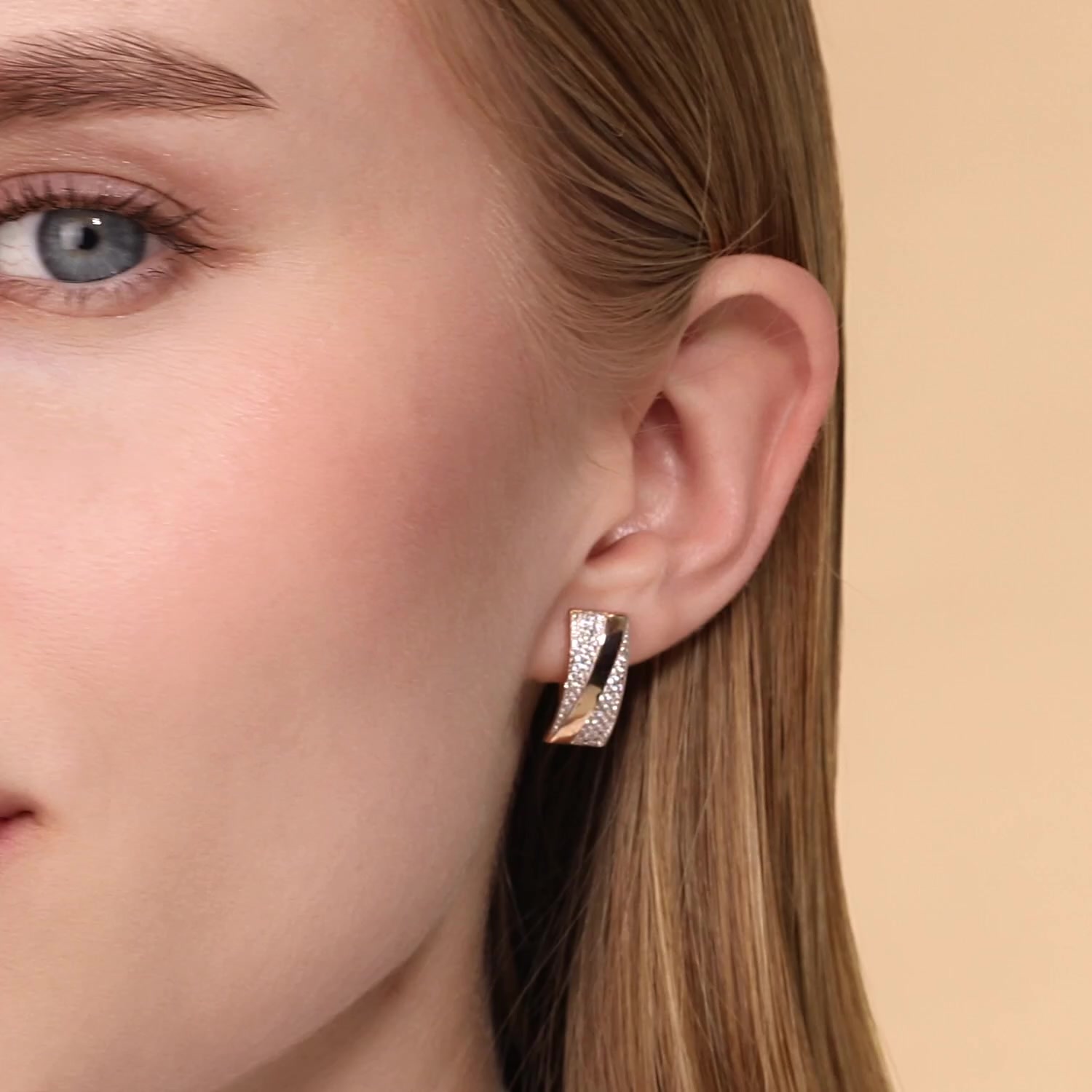 Золотые серьги с фианитами